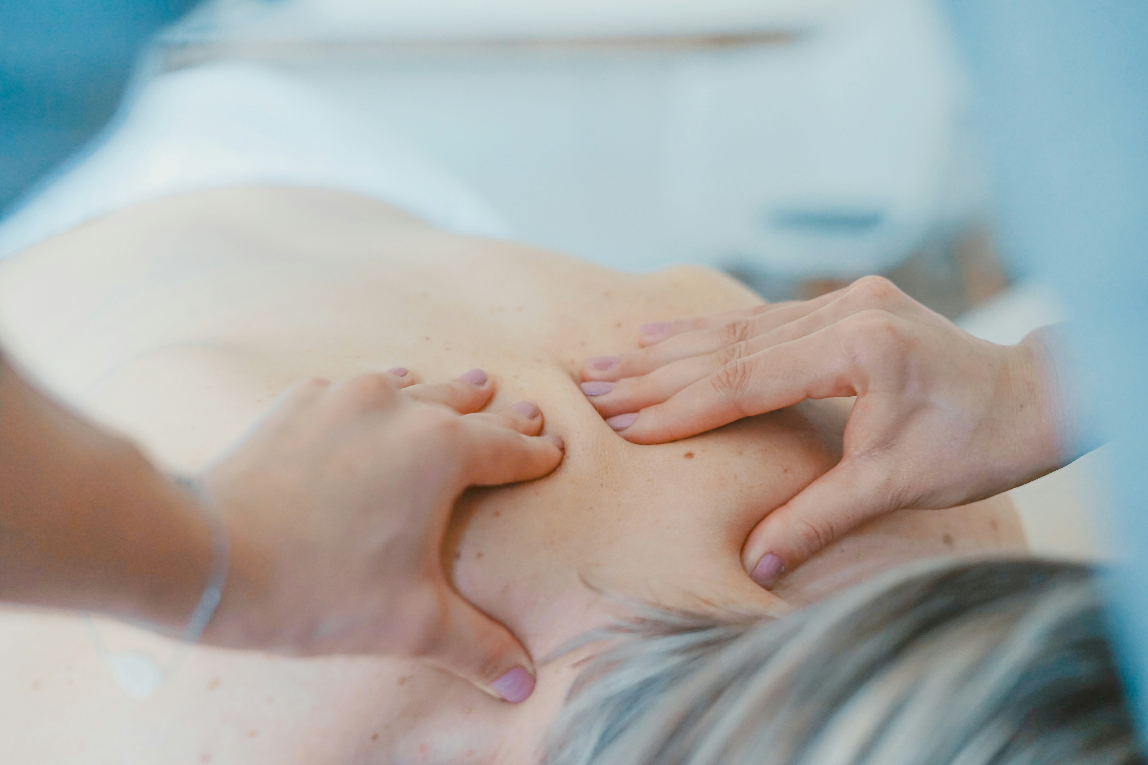 Deep tissue massage croydon